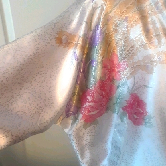 JUST Josephine Reversible Satin Jacket One Size ( S,M,L) - Picture 6 of 11